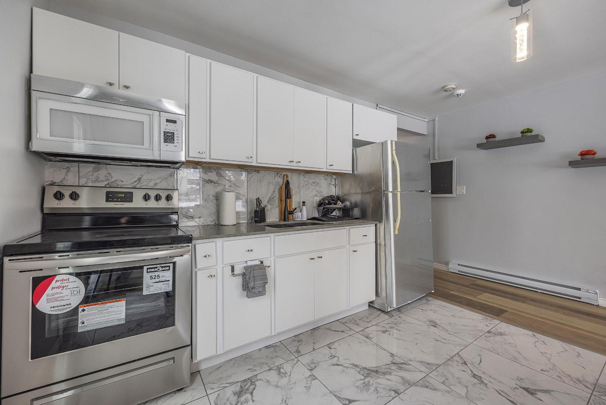 3 Bedroom Appartment-Limestone Kingston Exterior photo