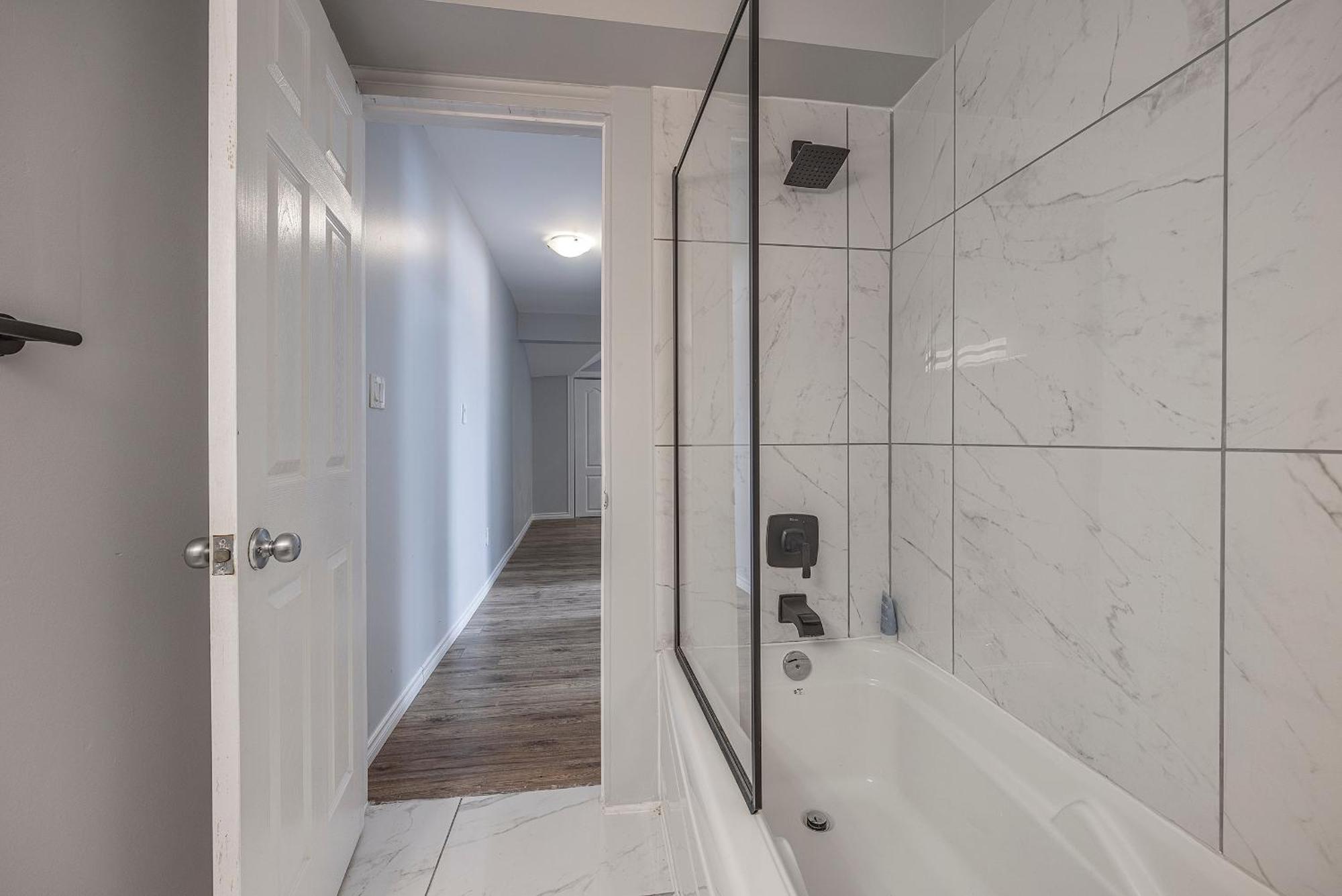 3 Bedroom Appartment-Limestone Kingston Exterior photo